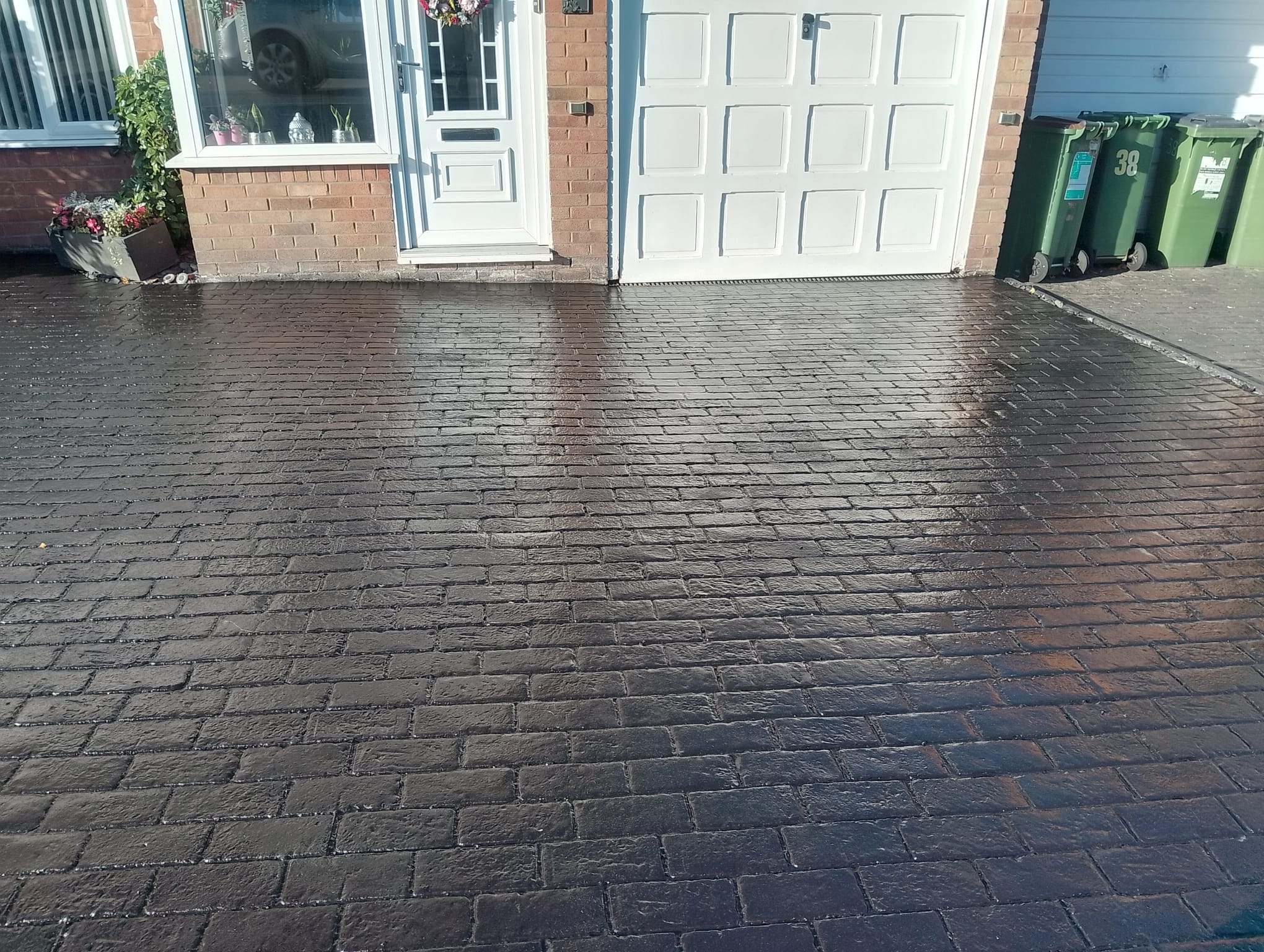 Pattern imprinted concrete